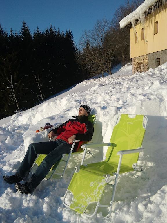 Chata Jawa Hotel Strazne Bagian luar foto