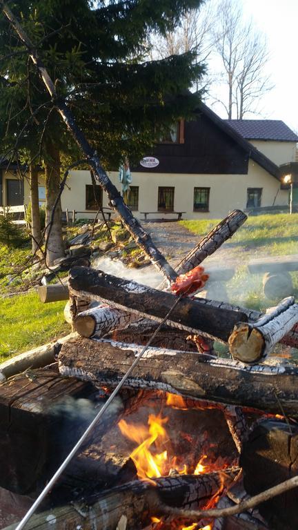 Chata Jawa Hotel Strazne Bagian luar foto