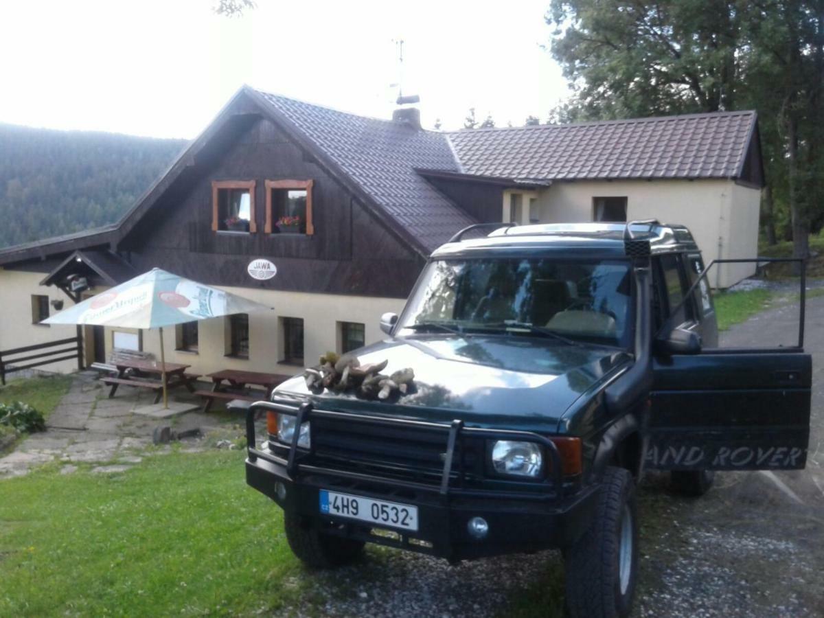 Chata Jawa Hotel Strazne Bagian luar foto